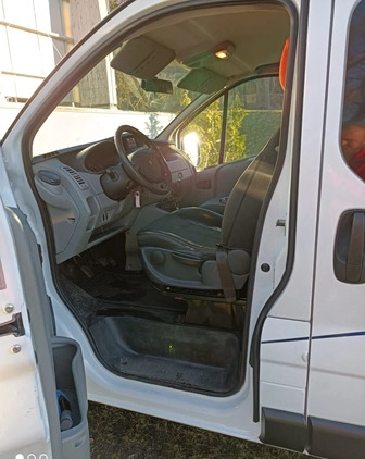 Renault Trafic cena 26000 przebieg: 250000, rok produkcji 2012 z Gorlice małe 121